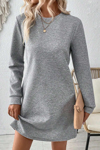 *WEBSITE EXCLUSIVE* Lainey Gray Solid Color Textured Long Sleeve Shift Short Dress