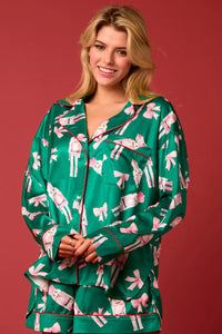 *Estimated Ship Date 11/27 *Website Exclusive* Green Nutcracker Lapel Collar Long Sleeve Top And Shorts Pajama Set