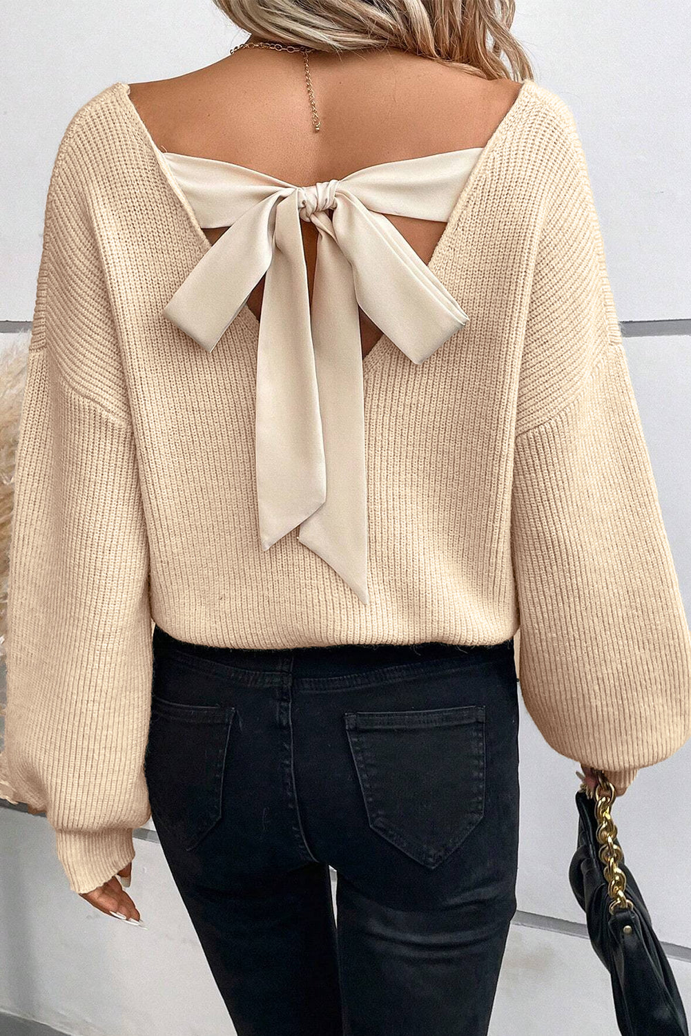 *WEBSITE EXCLUSIVE* Lantern Sleeve V Neck Bow Back Sweater