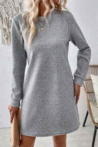 *WEBSITE EXCLUSIVE* Lainey Gray Solid Color Textured Long Sleeve Shift Short Dress