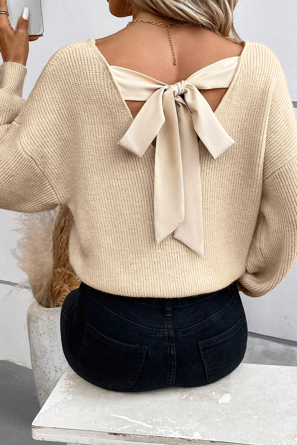 *WEBSITE EXCLUSIVE* Lantern Sleeve V Neck Bow Back Sweater