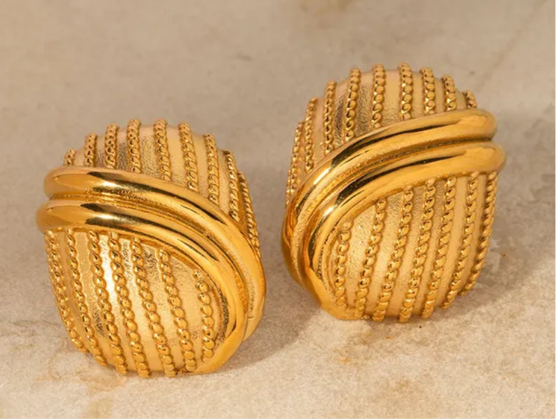 “Old Money Aesthetic” Gold Post Earrings