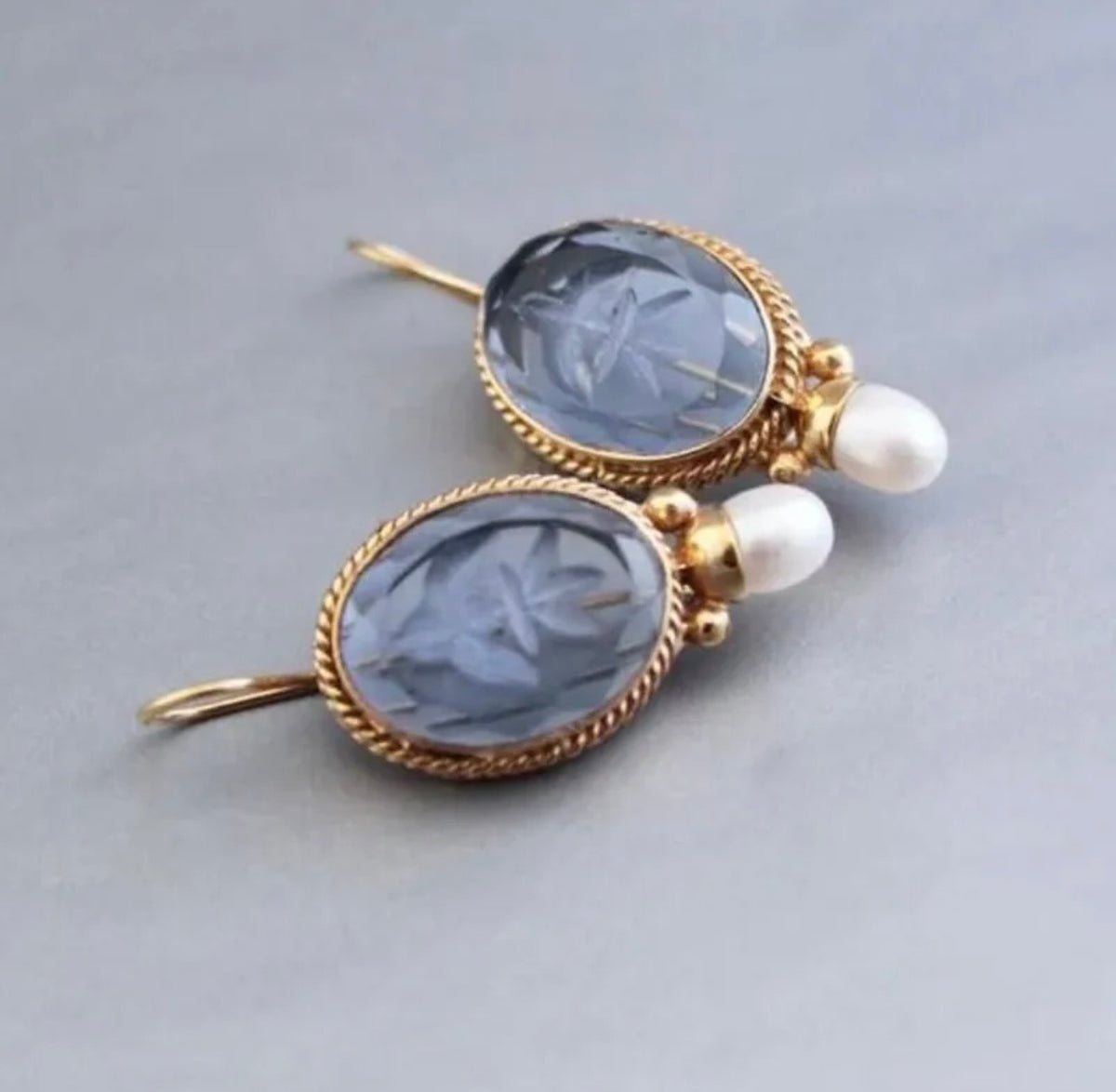 Oval Blue Glass Earrings (FW)