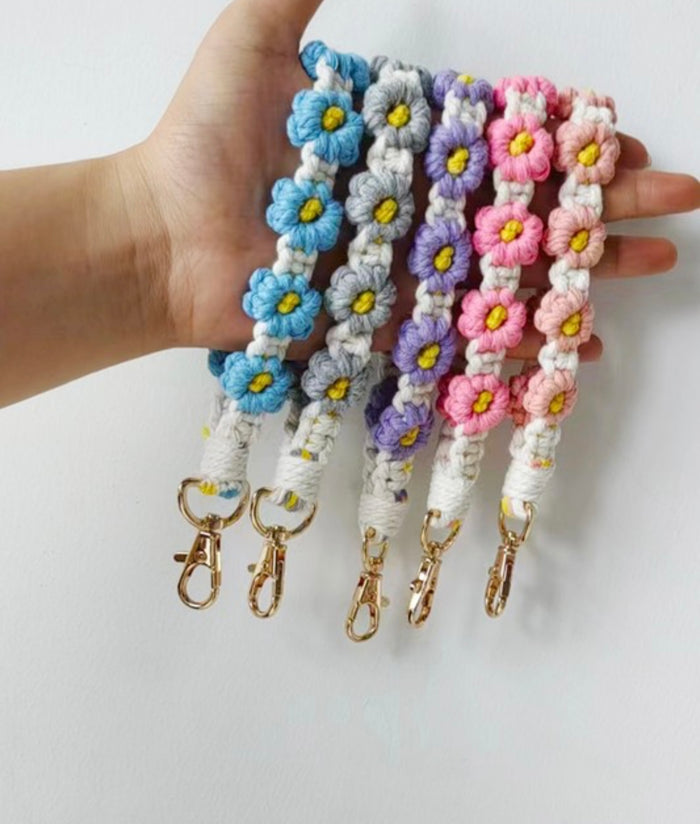 Daisy Wristlet Keychain