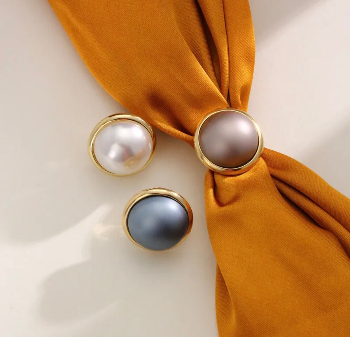 Pearl Scarf Slide