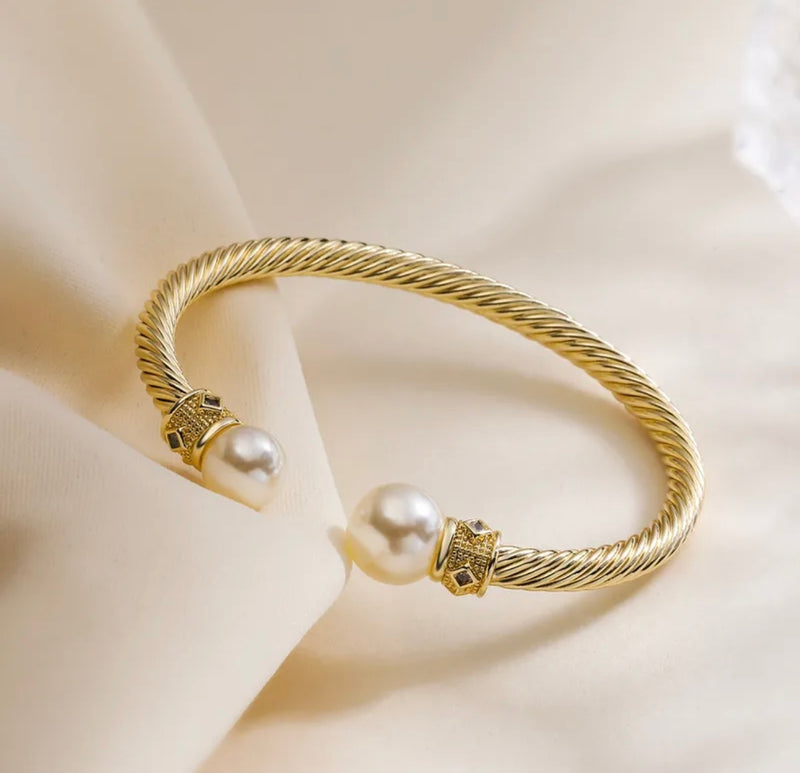 Pearl Bangle A