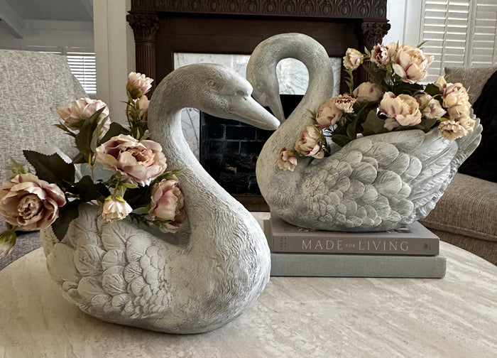 Vintage Set of Resin Swans
