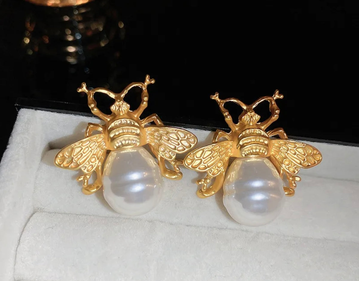 Gold & Pearl Bumblebee Earrings (FW)