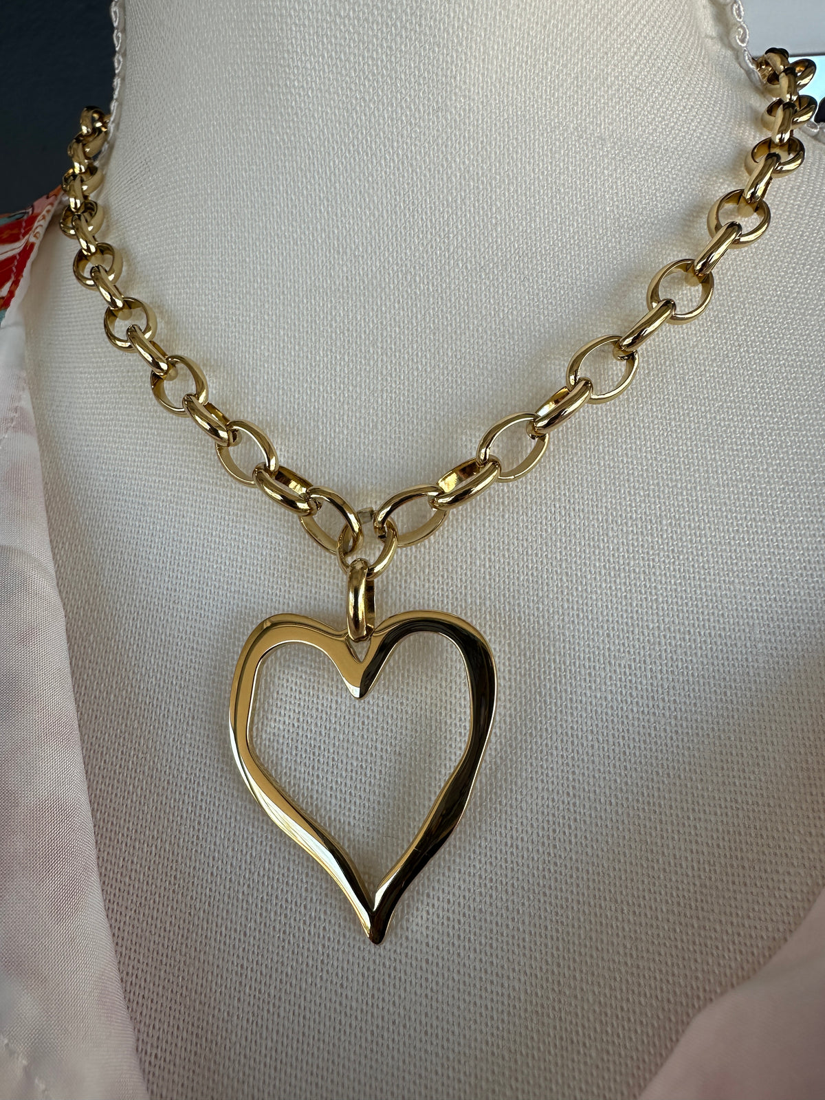 ❤️ Gold Heart Outline Necklace (FW)