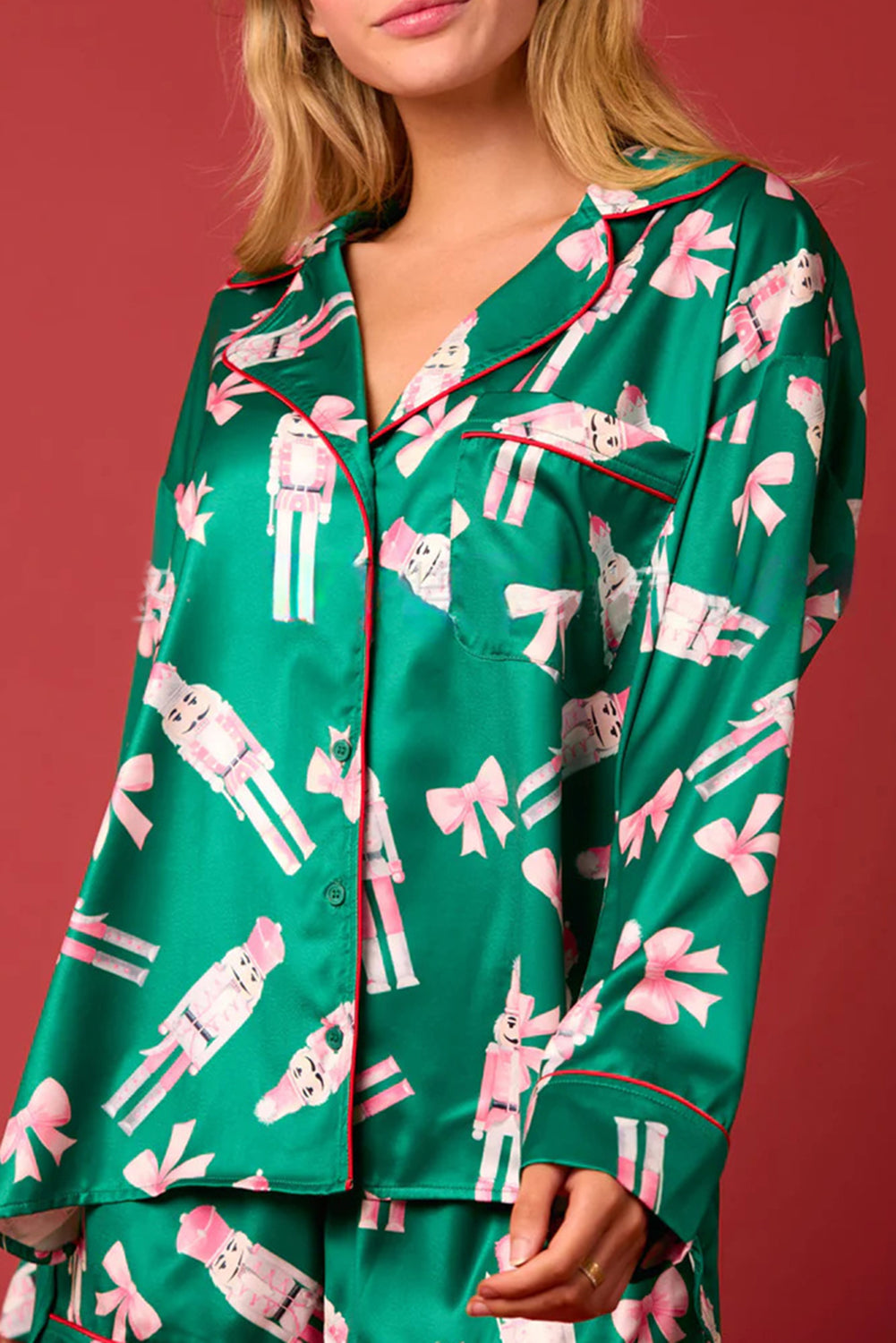 *Estimated Ship Date 11/27 *Website Exclusive* Green Nutcracker Lapel Collar Long Sleeve Top And Shorts Pajama Set