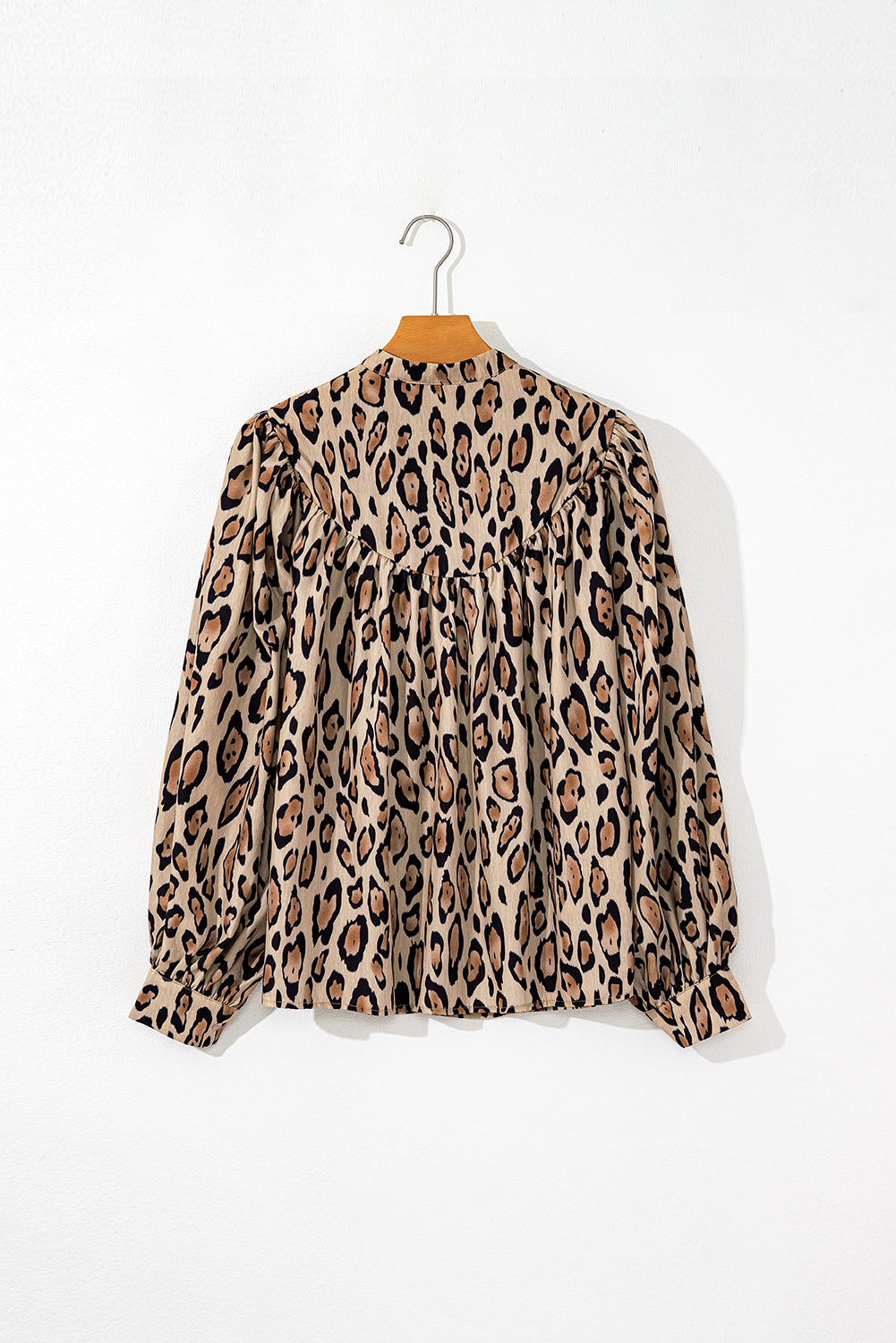 *Website Exclusive*  Leopard Print Balloon Sleeve Loose Blouse