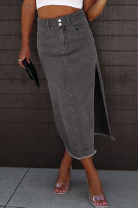 *Website Exclusive* Black Raw Edge Side Slits Buttoned Midi Denim Skirt