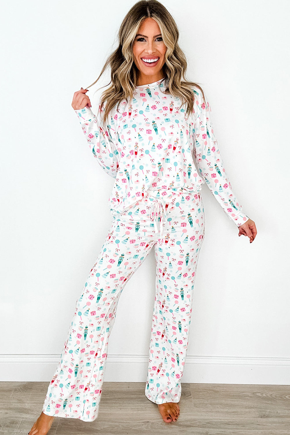 *WEBSITE EXCLUSIVE* White Christmas Pajamas